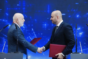 В четверг, 4 июня, Правительство Самарской области и Группа компаний «Ренова» на XXIX Петербургском международном экономическом форуме заключили соглашение о сотрудничестве.