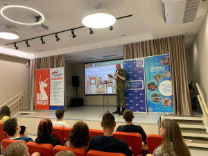 17 июня Российское общество «Знание» и Государственный фонд «Защитники Отечества» запустили патриотическую инициативу, главными героями которой выступят ветераны и участники специальной военной операции.