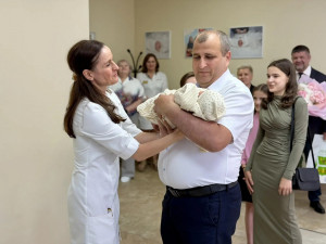 В семье Пукиш из Кинеля случилось пополнение. На свет появилась маленькая Раиса — восьмая дочь в семье.