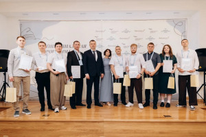 30 студентов и 15 научных сотрудников из Самарского политеха, Самарского университета им. Королёва и Самарского металлургического колледжа получат стипендии в размере 180 и 120 тысяч рублей соответственно.