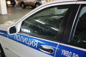 На улицах российских городов начали появляться наклейки с обещанием «бесплатного Wi‑Fi» от мошенников