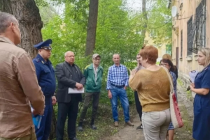 Исполняющий обязанности руководителя следственного управления Следственного комитета России по Самарской области М.Ю. Ламонов провел выездной прием по обращению граждан о расселении из аварийного дома