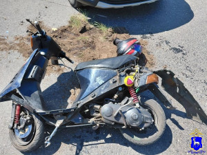 В Тольятти иномарка столкнулась со скутером Suzuki под управлением 45-летнего мужчины