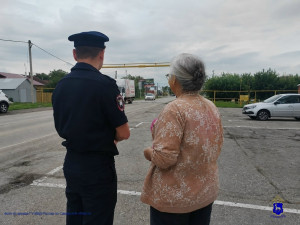 В полицию обратилась 76-летняя жительница Самарской области с заявлением о хищении у нее 300 тысяч рублей