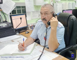 В Исаклинском районе полицейский остановил мужчину, угрожавшего ножом