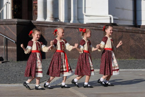 В Самаре 8 июля состоялись праздничные мероприятия, посвященные Дню семьи, любви и верности. В районах Самары прошли концертные программы