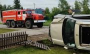 В Безенчукском районе перевернулся Nissan