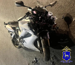 21-летняя автомобилистка в Самаре столкнулась с мотоциклистом