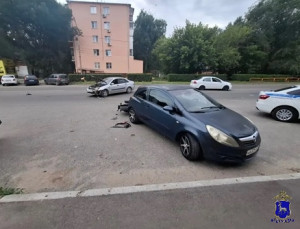 В Центральном районе Тольятти полицейские проводят проверку по факту ДТП с участием двух транспортных средств