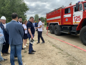 Министр энергетики и жилищно-коммунального хозяйства Самарской области Виталий Брижань провел выездное мероприятие в Пестравском районе.