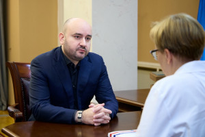 На рабочей встрече с Уполномоченным по правам человека в Самарской области Еленой Лапушкиной обсудили работу института, рассказал губернатор Вячеслав Федорищев.