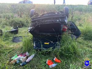 В Шенталинском районе 20-летний водитель перевернул машину в кювет