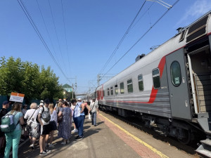 Туристический поезд «Жигулевские выходные» в пятый раз в этом году привез в Самарскую область туристов из Москвы.