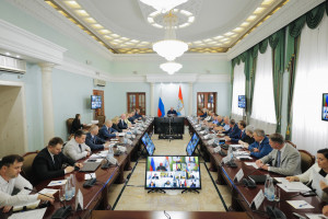 Во вторник, 4 августа, на рассмотрение в рамках оперативного совещания в областном правительстве был вынесен вопрос о действии принципа «равный равному» при работе с вернувшимися участниками СВО.
