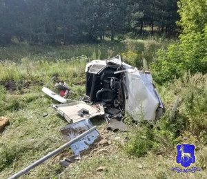 В Сызранском районе водитель слетел в кювет и врезался в дорожный знак