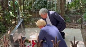 Памятник на месте захоронения Александра Гришина был установлен в рамках партпроекта «Единой России» «Историческая память».