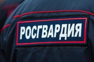 В Самарской области росгвардейцы обезвредили мужчину, подозреваемого в поножовщине