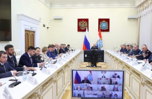 17 августа губернатор Самарской области Вячеслав Федорищев на совещании в облправительстве озвучил решение оперативного штаба о продлении временных лимитов на продажу топлива на автозаправочных станциях еще на две недели.