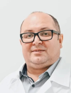 Вврач-психиатр-нарколог Самарского наркодиспансера Алексей Фролов: когда спиртное исчезает из жизни, организм постепенно выходит из состояния постоянной нагрузки.