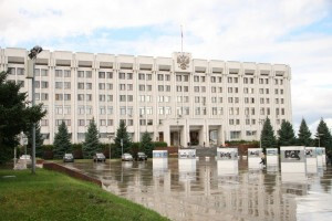 19 августа Виталий Шабалатов провел совещание по вопросу повышения уровня безопасности при эксплуатации внутридомового и внутриквартирного газового оборудования.