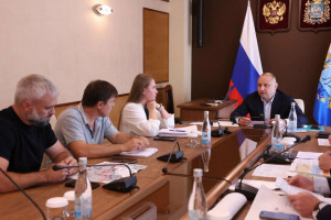 Тема встречи касалась зон с особыми условиями использования территории и нахождения домов рядом с особо опасными объектами, такими как трубопроводы.