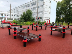 Новая площадка для подготовки и выполнения нормативов комплекса «Готов к труду и обороне» построена в 2026 году на территории школы №77 городского округа Самара.