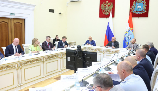 Сегодня, 24 августа, губернатор Самарской области Вячеслав Федорищев провел оперативное совещание в региональном правительстве, на котором обсудили механизмы устранения последствий атак БПЛА.