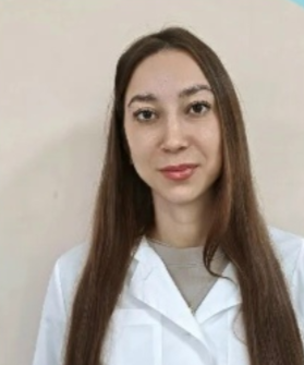Медицинский психолог Самарской областной клинической психиатрической больницы Виктория Самаркина:  "Важно учить ребёнка цифровой гигиене, договариваться о правилах и заменять экранное время живым общением и хобби."