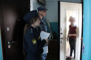 В Самаре алиментщик прятался от приставов на даче