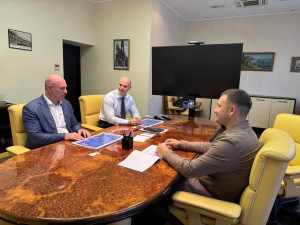 Рабочие встречи с представителями крупного бизнеса, руководителями деловых объединений провели глава минэкономразвития региона Павел Финк и исполнительный директор Агентства по привлечению инвестиций Иван Манаев.