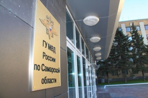 В результате оперативно-розыскных мероприятий полицейские установили личность несовершеннолетнего, а также подростка, который вел съемку и опубликовал ролик в сети.