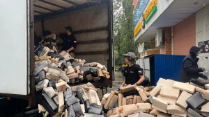 Более 40 маскировочных сетей городского типа отправились на передовую из Тольятти