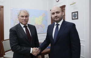 Обсуждались вопросы социально-экономического развития и законодательные инициативы Самарской области, в том числе уже внесенные на рассмотрение в ГД.