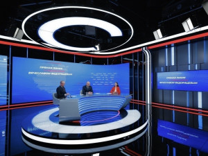 Председатель РОО «Ветераны специальной военной операции Самарской области», генерал—лейтенант Андрей Колотовкин и Герой России Денис Портнягин вышли в эфир Прямой лини с губернатором Вячеславом Федорищевым.
