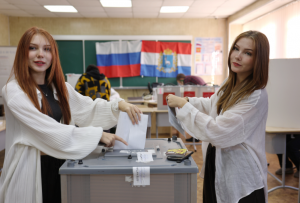 В Самаре продолжается голосование на выборах депутатов Государственной Думы РФ и Самарской Губернской думы. Всего в городе зарегистрировано более 905 тысяч избирателей.
