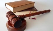 Житель Самарской области чуть не задушил жену и угрожал застрелить сына