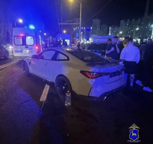 В Самаре поздно вечером столкнулись несколько автомобилей