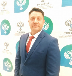 Сегодня приступил к службе руководитель Управления Росреестра по Самарской области - Александр Владимирович Передерий. Представил нового руководителя ведомства Олег Александрович Скуфинский, посредством видео-конференц связи. 
