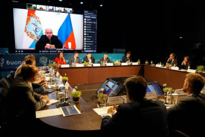 Во вторник, 6 октября, губернатор Вячеслав Федорищев в формате видео-конференц-связи принял участие в заседании подкомиссии по химической промышленности и биоэкономике.