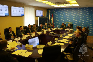 7 октября в Самарской области стартовал первый этап ежегодных командно-штабных учений. Их главная цель — отработать взаимодействие экстренных служб и проверить готовность региона к действиям в условиях чрезвычайных ситуаций.
