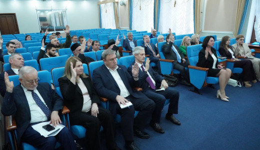 Общественная палата — это связующее звено между властью и обществом. Здесь рождаются инициативы, которые помогают делать жизнь в Самарской области лучше, а решения органов власти — более взвешенными и открытыми.