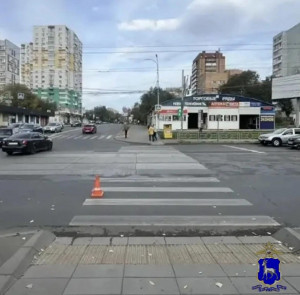 В Железнодорожном районе Самары при переходе дороги пострадала 71-летняя женщина