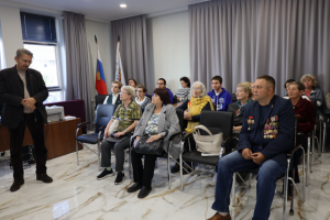 Встреча была посвящена презентации сборника произведений участников специальной военной операции «У каждого война своя».
