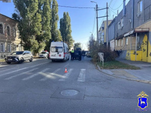 В Сызрани автомобилистка сбила 30-летнюю женщину, 3-х летнего мальчика и годовалую девочку