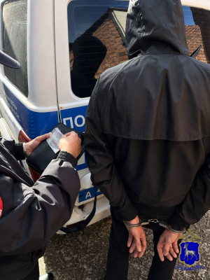 В сентябре тсотрудники Госавтоинспекции Ставропольского района для проверки документов водителя остановили автомобиль ВАЗ 2110, в котором он перевозил троих пассажиров.