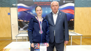 В Самаре в спорткомплексе «Локомотив» прошли всероссийские спортивные соревнования по фехтованию на шпагах среди кадетов на призы заслуженного тренера России Виктора Вдовина.