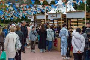 С 6 по 8 ноября брендированные прилавки с продукцией местных производителей разместят на популярной городской ярмарке в Самаре на Партизанской 55.