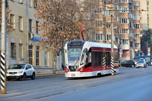 В Самаре пролонгированы сроки обновления трамвайного полотна по улице Арцыбушевской на участке от улицы Красноармейской до улицы Полевой.